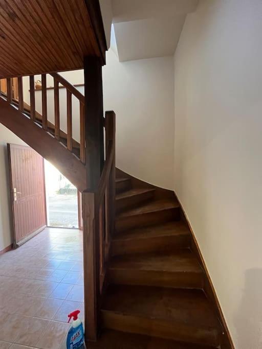 La Petite Ourse Maison De Village A Oust Экстерьер фото